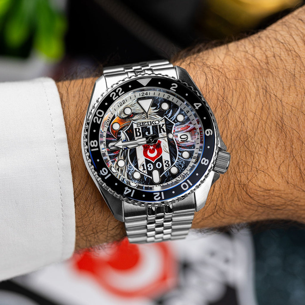 Seiko 5 Sports GMT Kara Kartallar Concept – Hand-painted custom Seiko 5 Sports GMT featuring Turkish football heritage in black and white, a bespoke timepiece by IFL Watches