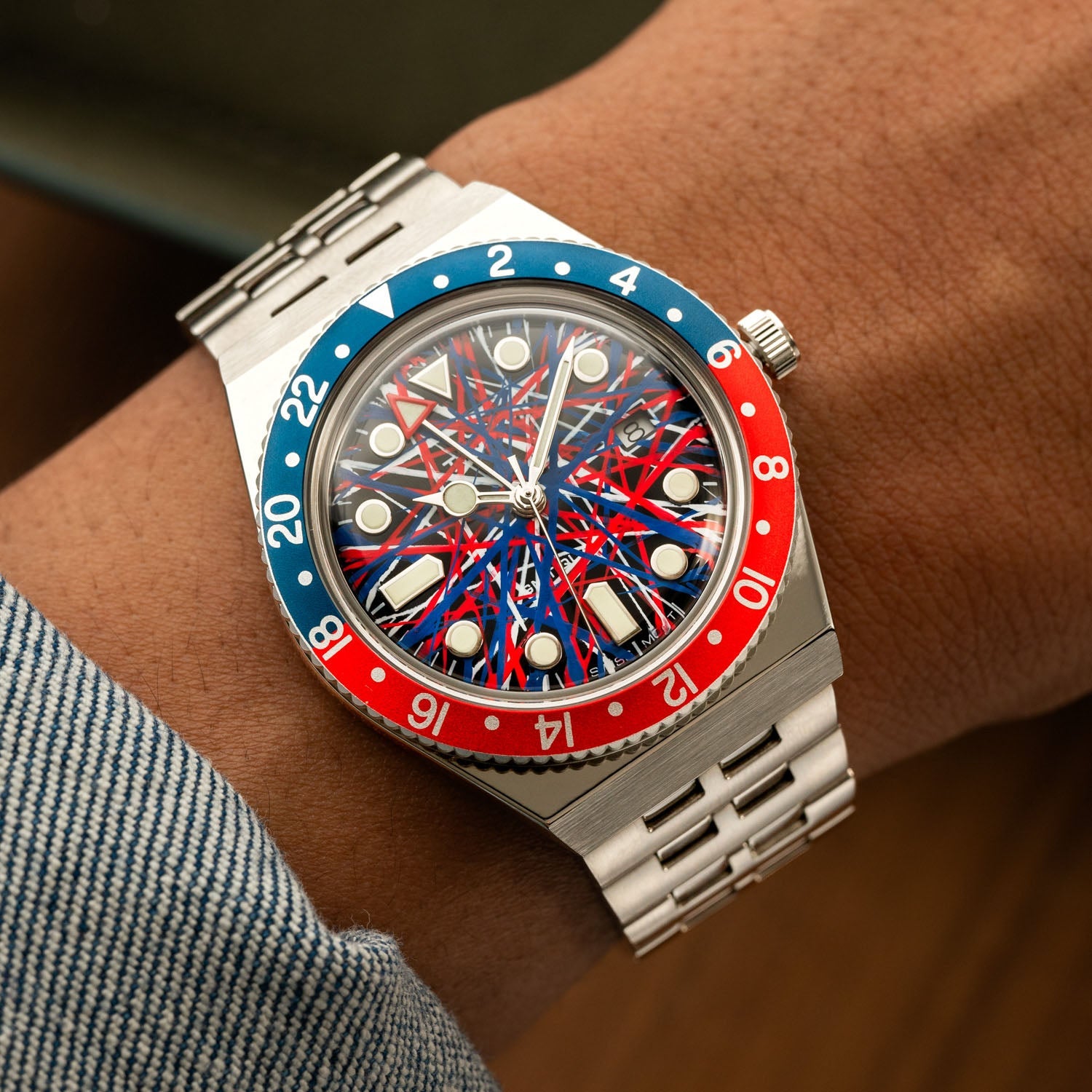 TIMEX Q ブルー×レッド 腕時計　GMTマスターなど好きな方へ Timex Q GMT Crimson Tide – Custom Timepiece – IFL Watches