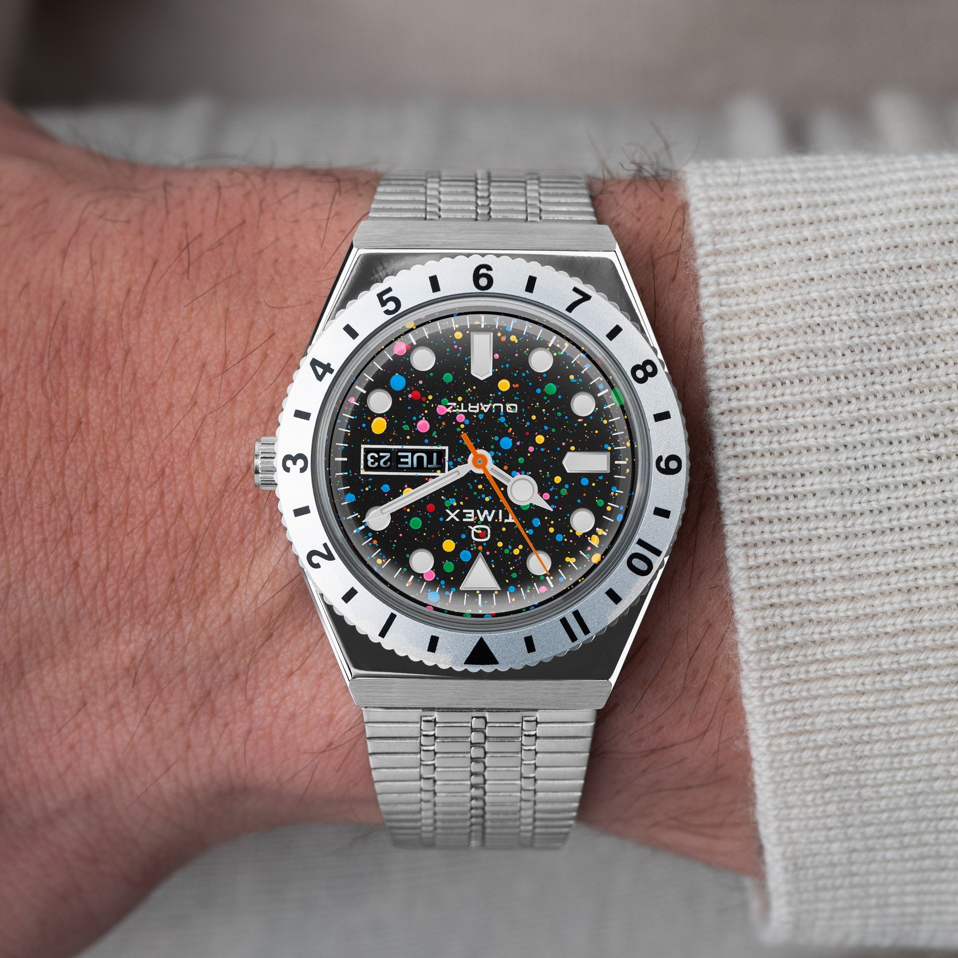 Timex Q Mirage – Exclusive hand-painted timepiece from Timex Q Diver Custom Collection