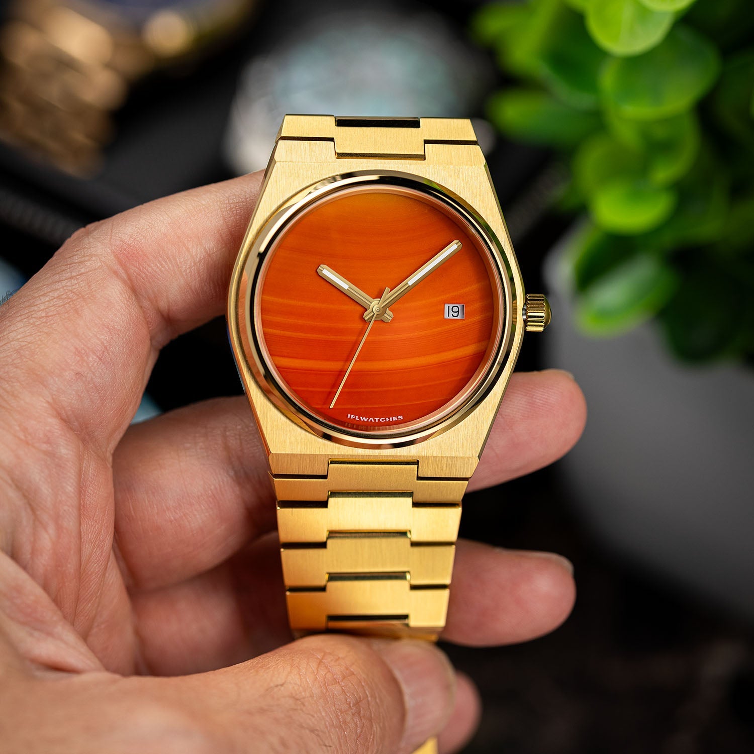 Red Agate Gold Concept – Custom natural red agate stone dial on gold-tone stainless steel watch, bespoke timepiece by IFL Watches