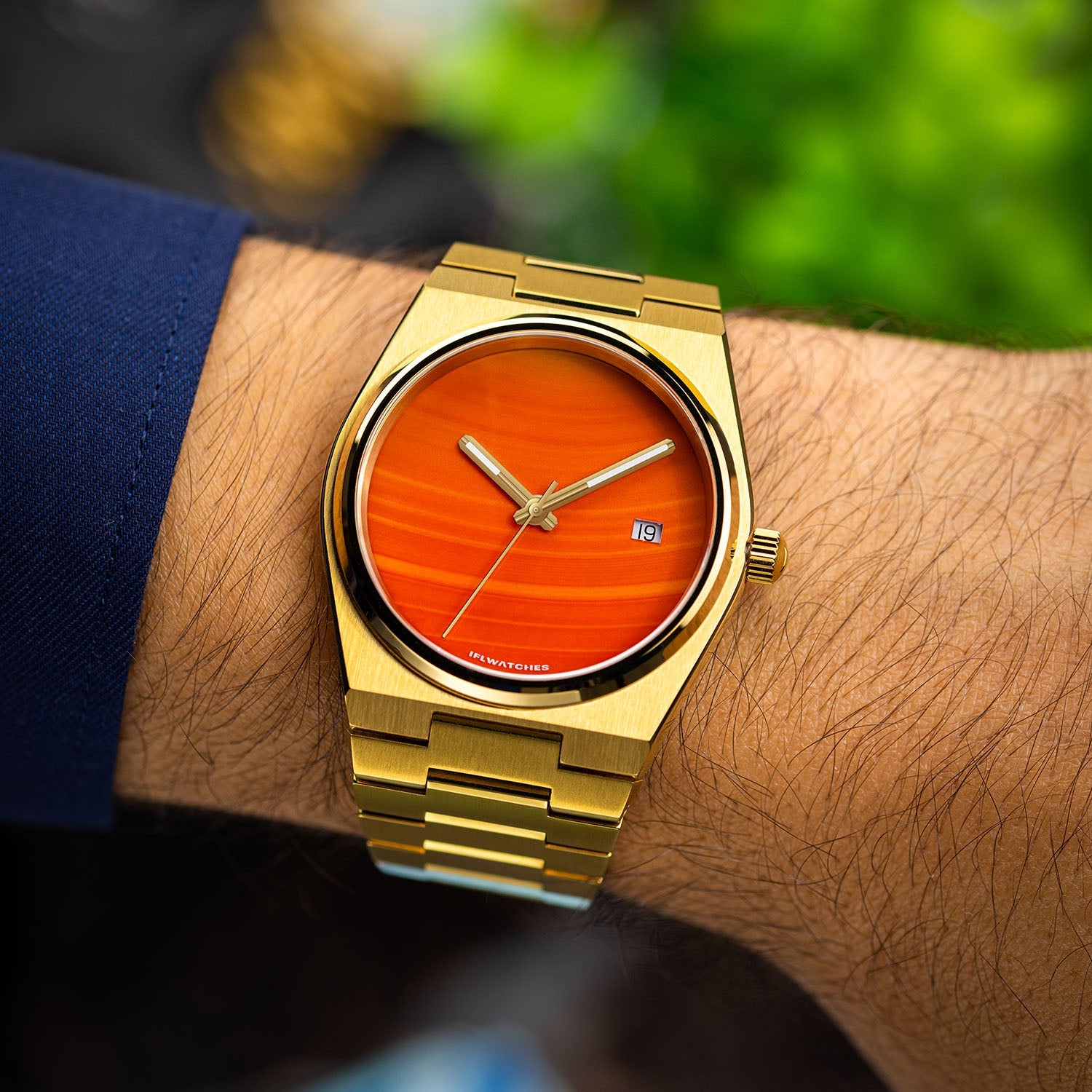 Red Agate Gold Concept – Custom natural red agate stone dial on gold-tone stainless steel watch, bespoke timepiece by IFL Watches